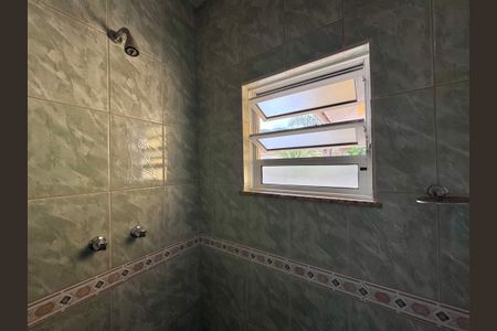 Casa de condomínio à venda com 150m², 3 quartos e 1 vaga Casa de condomínio à venda com 150m², 3 quartos e 1 vagaSuíte - Banheiro
