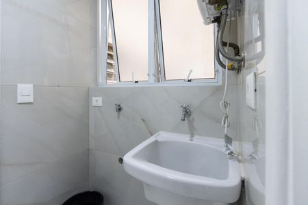 Apartamento à venda com 72m², 2 quartos e 1 vagaÁrea de Serviço