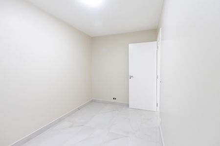 Apartamento à venda com 72m², 2 quartos e 1 vagaQuarto 2