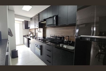 Cozinha de apartamento à venda com 2 quartos, 72m² em Bela Vista, Osasco