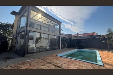 Casa para alugar com 1000m², 3 quartos e 3 vagas Casa para alugar com 1000m², 3 quartos e 3 vagasÁrea comum
