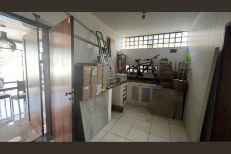 Casa para alugar com 1000m², 3 quartos e 3 vagas Casa para alugar com 1000m², 3 quartos e 3 vagasQuarto de Serviço