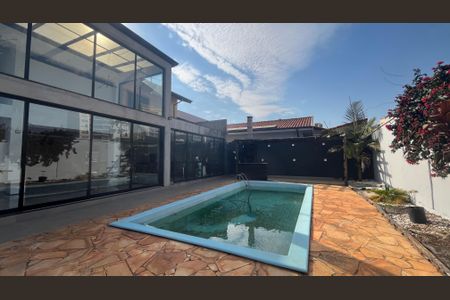 Casa para alugar com 1000m², 3 quartos e 3 vagas Casa para alugar com 1000m², 3 quartos e 3 vagasÁrea comum