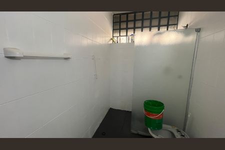 Casa para alugar com 1000m², 3 quartos e 3 vagas Casa para alugar com 1000m², 3 quartos e 3 vagasBanheiro