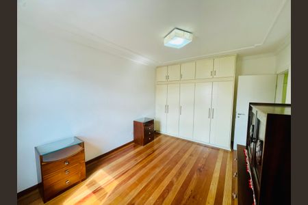 Apartamento à venda com 144m², 3 quartos e 1 vaga Apartamento à venda com 144m², 3 quartos e 1 vagaSuíte 2