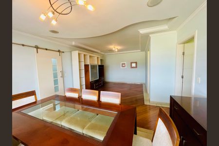 Apartamento à venda com 144m², 3 quartos e 1 vaga Apartamento à venda com 144m², 3 quartos e 1 vagaSala de Jantar
