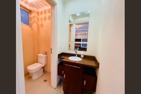 Apartamento à venda com 144m², 3 quartos e 1 vaga Apartamento à venda com 144m², 3 quartos e 1 vagaLavabo