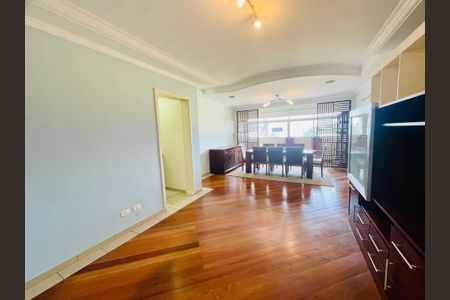 Apartamento à venda com 144m², 3 quartos e 1 vaga Apartamento à venda com 144m², 3 quartos e 1 vagaSala