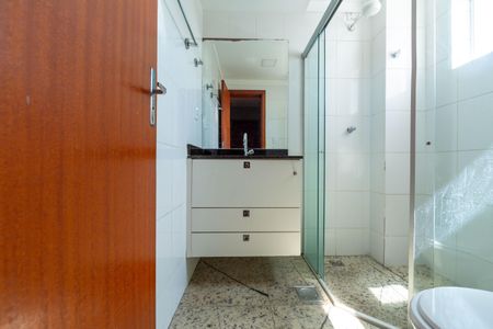Apartamento à venda com 160m², 3 quartos e 3 vagasBanheiro Social 2