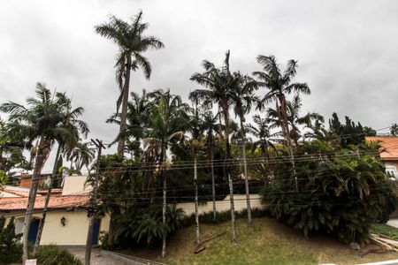 Casa de condomínio à venda com 300m², 4 quartos e 4 vagas Casa de condomínio à venda com 300m², 4 quartos e 4 vagasVista do Quarto 2