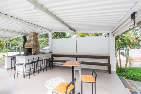 Casa de condomínio à venda com 300m², 4 quartos e 4 vagas Casa de condomínio à venda com 300m², 4 quartos e 4 vagasÁrea comum - Salão de festas