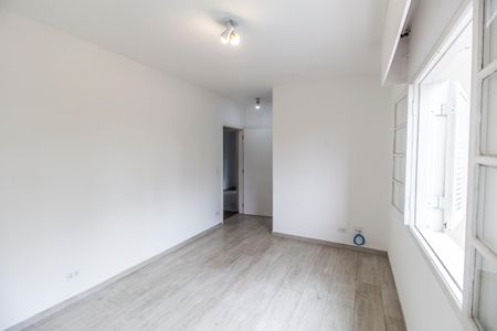 Casa de condomínio à venda com 300m², 4 quartos e 4 vagas Casa de condomínio à venda com 300m², 4 quartos e 4 vagasSuíte 1