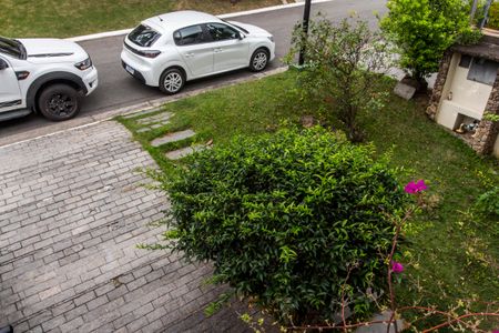 Casa de condomínio à venda com 300m², 4 quartos e 4 vagas Casa de condomínio à venda com 300m², 4 quartos e 4 vagasVista do Quarto 2