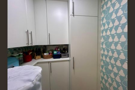 Apartamento à venda com 140m², 3 quartos e 4 vagas Apartamento à venda com 140m², 3 quartos e 4 vagasDespensa