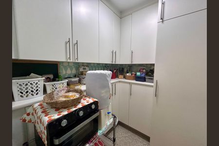 Apartamento à venda com 140m², 3 quartos e 4 vagas Apartamento à venda com 140m², 3 quartos e 4 vagasCozinha