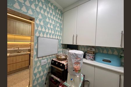 Apartamento à venda com 140m², 3 quartos e 4 vagas Apartamento à venda com 140m², 3 quartos e 4 vagasDespensa