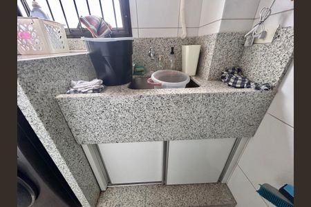 Apartamento à venda com 140m², 3 quartos e 4 vagas Apartamento à venda com 140m², 3 quartos e 4 vagasÁrea de Serviço