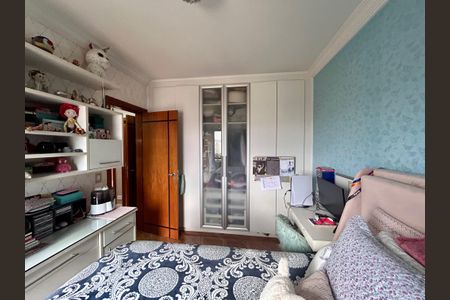 Apartamento à venda com 140m², 3 quartos e 4 vagas Apartamento à venda com 140m², 3 quartos e 4 vagasQuarto 1