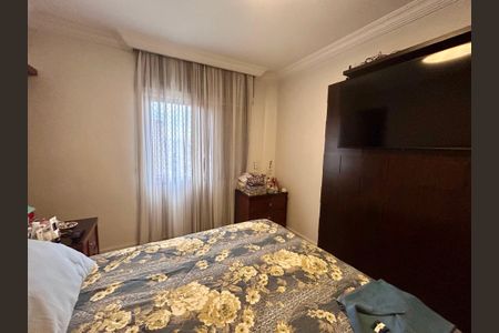 Apartamento à venda com 140m², 3 quartos e 4 vagas Apartamento à venda com 140m², 3 quartos e 4 vagasQuarto Suíte