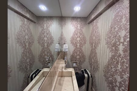 Apartamento à venda com 140m², 3 quartos e 4 vagas Apartamento à venda com 140m², 3 quartos e 4 vagasLavabo
