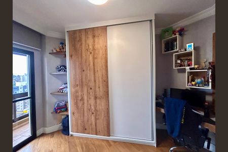 Apartamento à venda com 140m², 3 quartos e 4 vagas Apartamento à venda com 140m², 3 quartos e 4 vagasQuarto 2