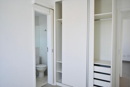 Apartamento à venda com 63m², 2 quartos e 2 vagas Apartamento à venda com 63m², 2 quartos e 2 vagasSuíte