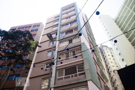 Studio à venda com 25m², 1 quarto e 1 vaga Studio à venda com 25m², 1 quarto e 1 vagaFachada