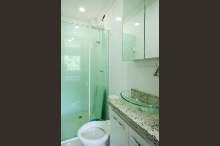 Casa à venda com 458m², 2 quartos e 2 vagasBanheiro da suíte 2