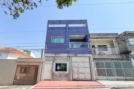 Casa à venda com 458m², 2 quartos e 2 vagasFachada + plaquinha