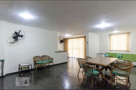Apartamento à venda com 61m², 2 quartos e 1 vagaÁrea Comum