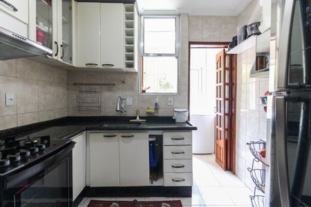 Apartamento à venda com 68m², 2 quartos e 1 vaga Apartamento à venda com 68m², 2 quartos e 1 vagaCozinha