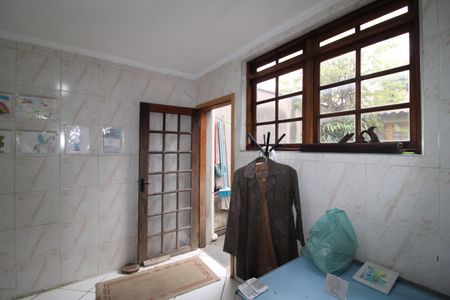 Casa à venda com 170m², 6 quartos e 2 vagasÁrea de Serviço