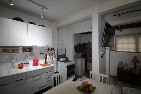 Casa à venda com 170m², 6 quartos e 2 vagasCozinha