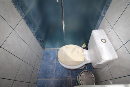 Casa à venda com 170m², 6 quartos e 2 vagasBanheiro da Suíte 2