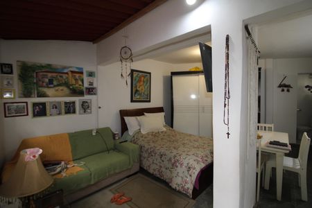 Casa à venda com 170m², 6 quartos e 2 vagasSuíte 1