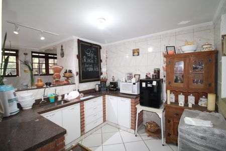 Casa à venda com 170m², 6 quartos e 2 vagasCozinha