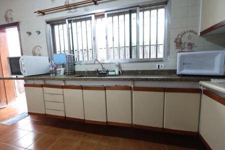 Casa à venda com 338m², 3 quartos e 8 vagasCozinha