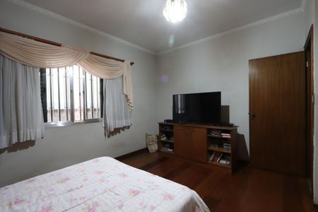 Casa à venda com 338m², 3 quartos e 8 vagasSuíte Master