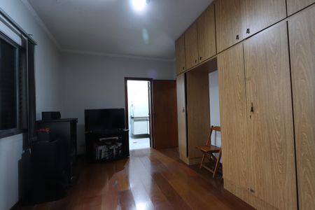 Casa à venda com 338m², 3 quartos e 8 vagasSuíte 3
