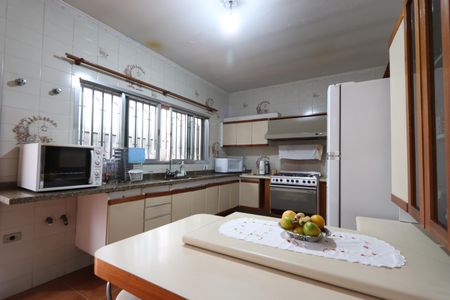 Casa à venda com 338m², 3 quartos e 8 vagasCozinha