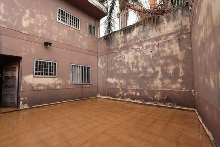 Casa à venda com 338m², 3 quartos e 8 vagasQuintal/Chusrrasqueira