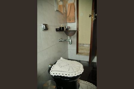 Casa à venda com 195m², 3 quartos e 4 vagasLavabo da Sala