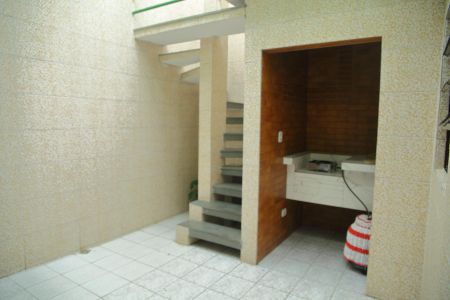 Casa à venda com 195m², 3 quartos e 4 vagasQuintal