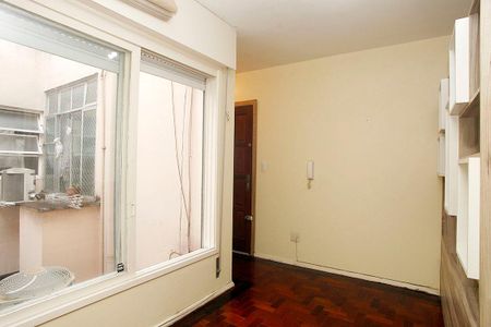 Sala de apartamento para alugar com 1 quarto, 32m² em Partenon, Porto Alegre