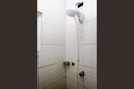 Banheiro de apartamento para alugar com 1 quarto, 32m² em Partenon, Porto Alegre