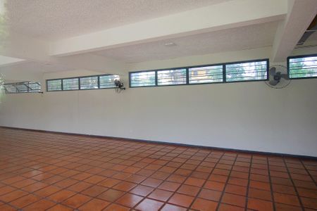 Apartamento à venda com 55m², 2 quartos e 1 vagaÁrea comum