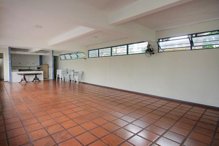 Apartamento à venda com 55m², 2 quartos e 1 vagaÁrea comum