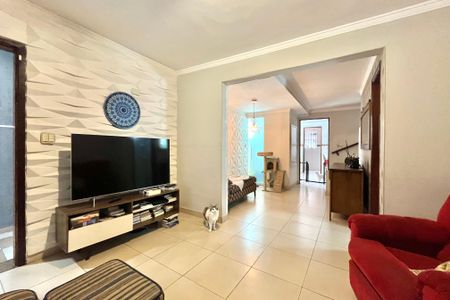 Casa à venda com 140m², 3 quartos e 2 vagasSala