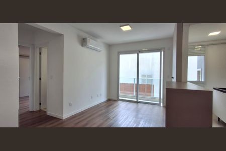 Sala de apartamento para alugar com 2 quartos, 70m² em Centro, Florianópolis
