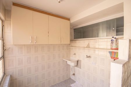 Apartamento à venda com 68m², 2 quartos e sem vaga Apartamento à venda com 68m², 2 quartos e sem vagaÁrea de Serviço